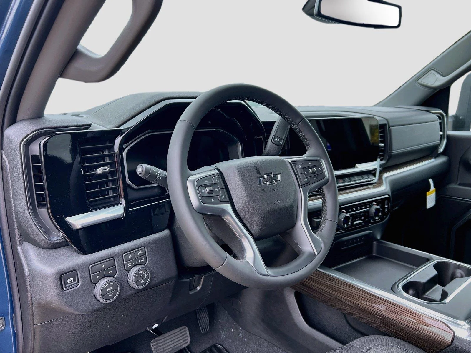 2026 Chevrolet Silverado 3500 HD LT - Photo 24