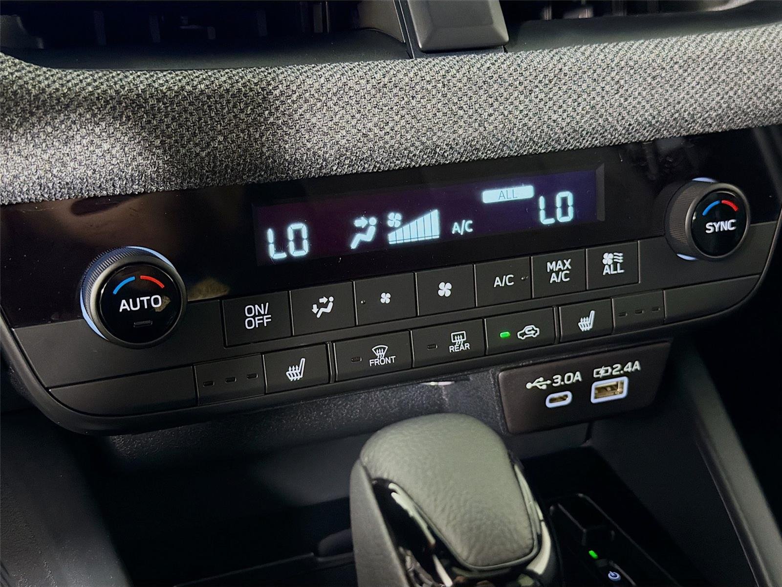 Used 2026 Crystal Black Silica Subaru Premium image 18