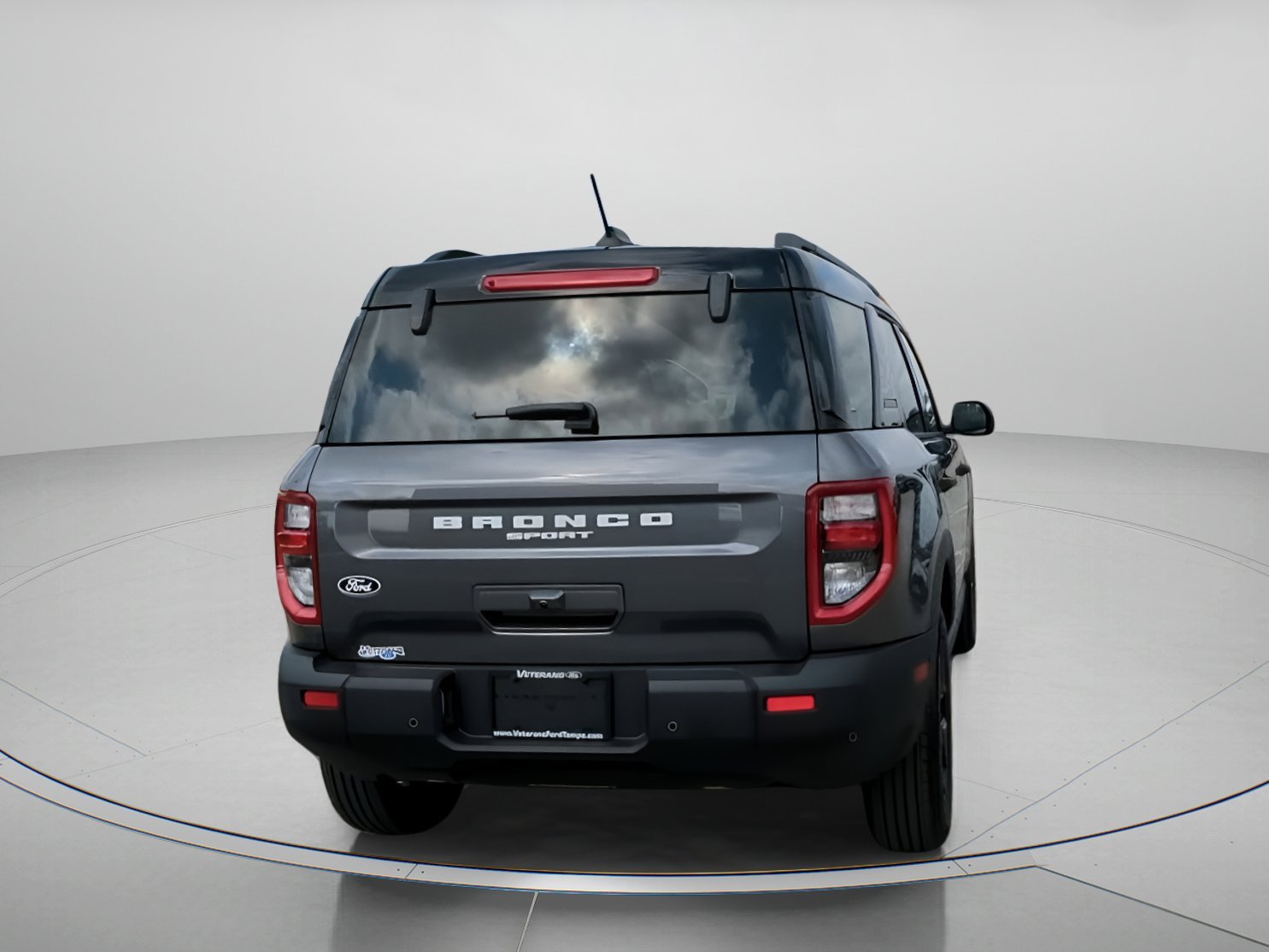 New 2026 Carbonized Gray Metallic Ford Outer Banks® image 22