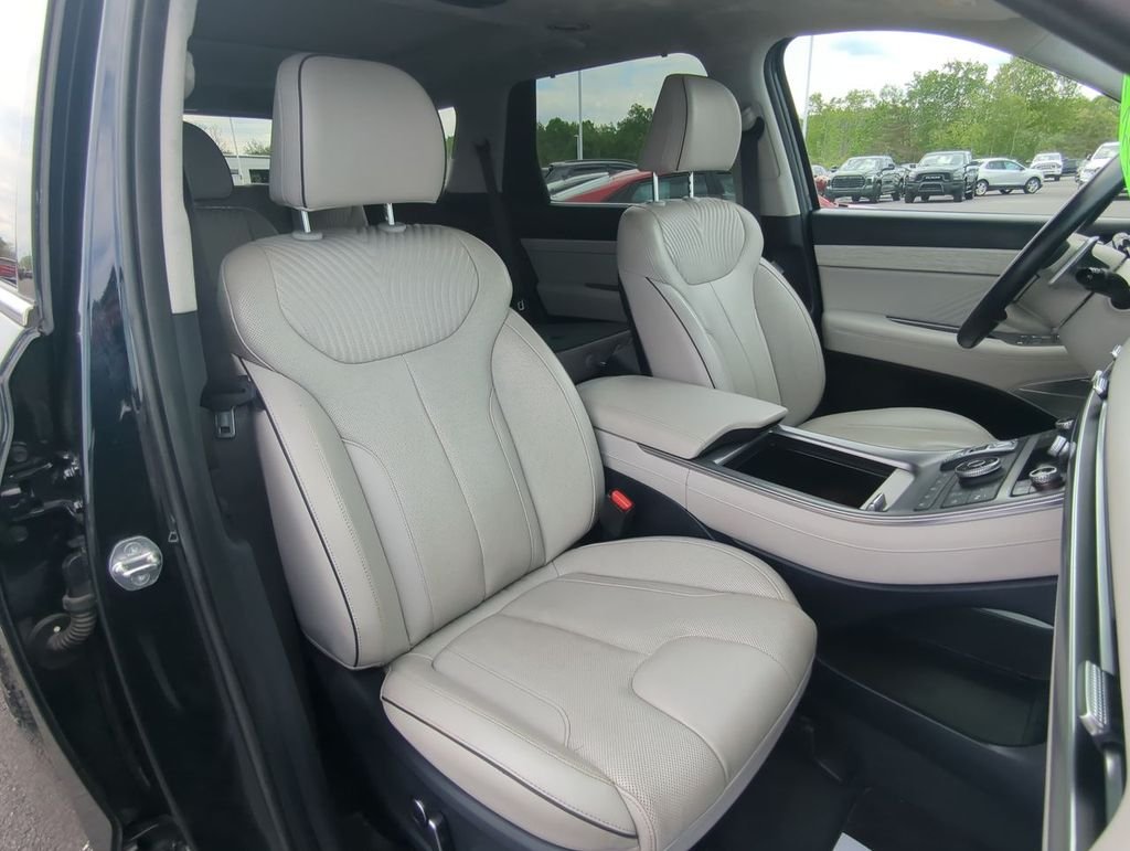 Certified Used 2023 White Hyundai Calligraphy image 33