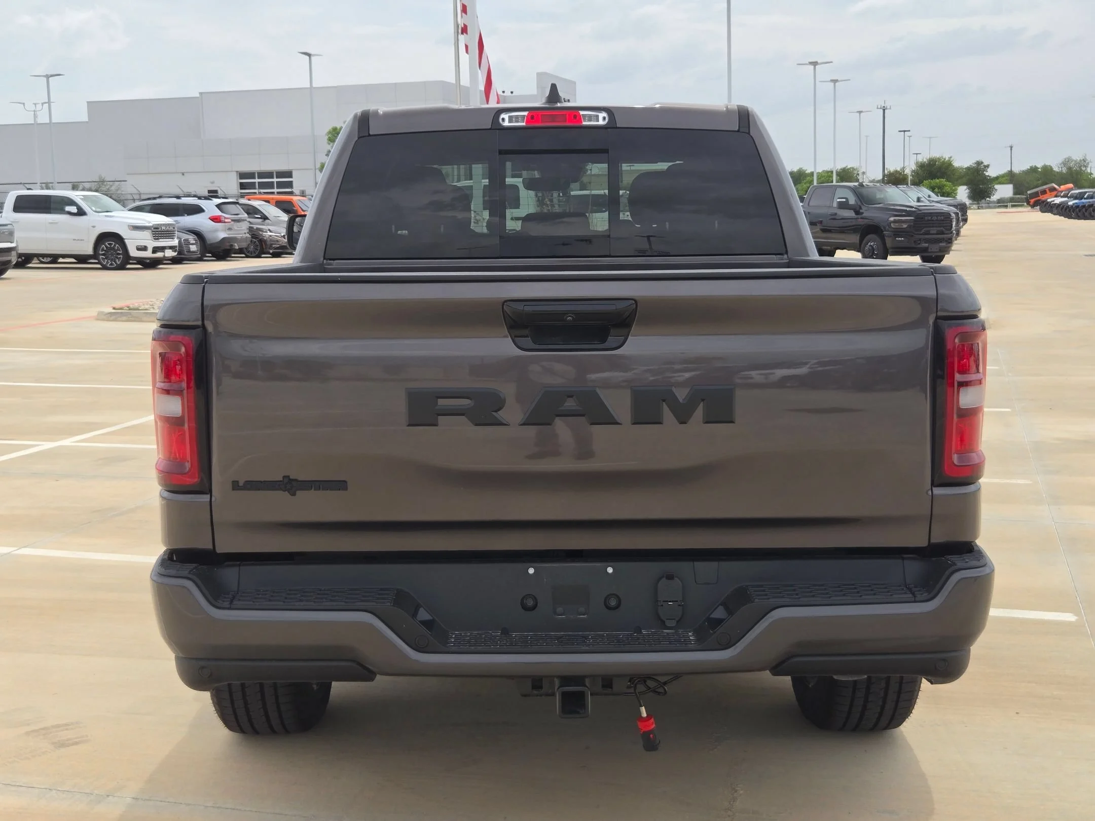 New 2026 Granite Crystal Metallic Clearcoat RAM Big Horn/Lone Star image 4