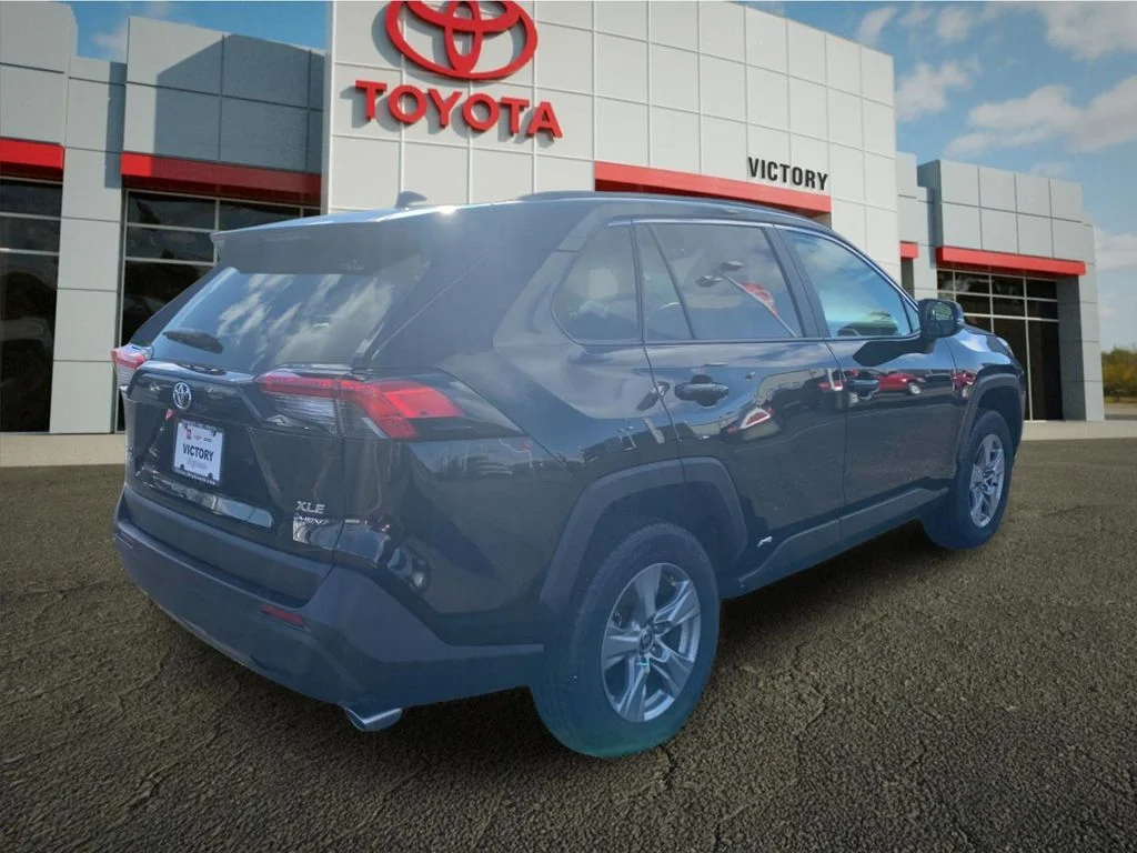 Used 2025 Black Toyota XLE image 3