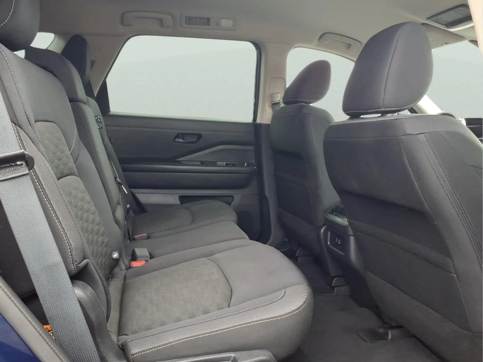 Used 2024 Deep Ocean Blue Pearl Nissan SV image 12
