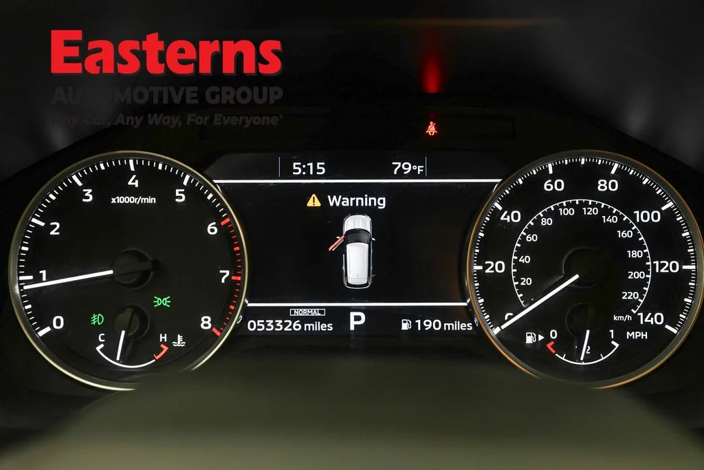 Used 2024 Gray Mitsubishi SE image 17