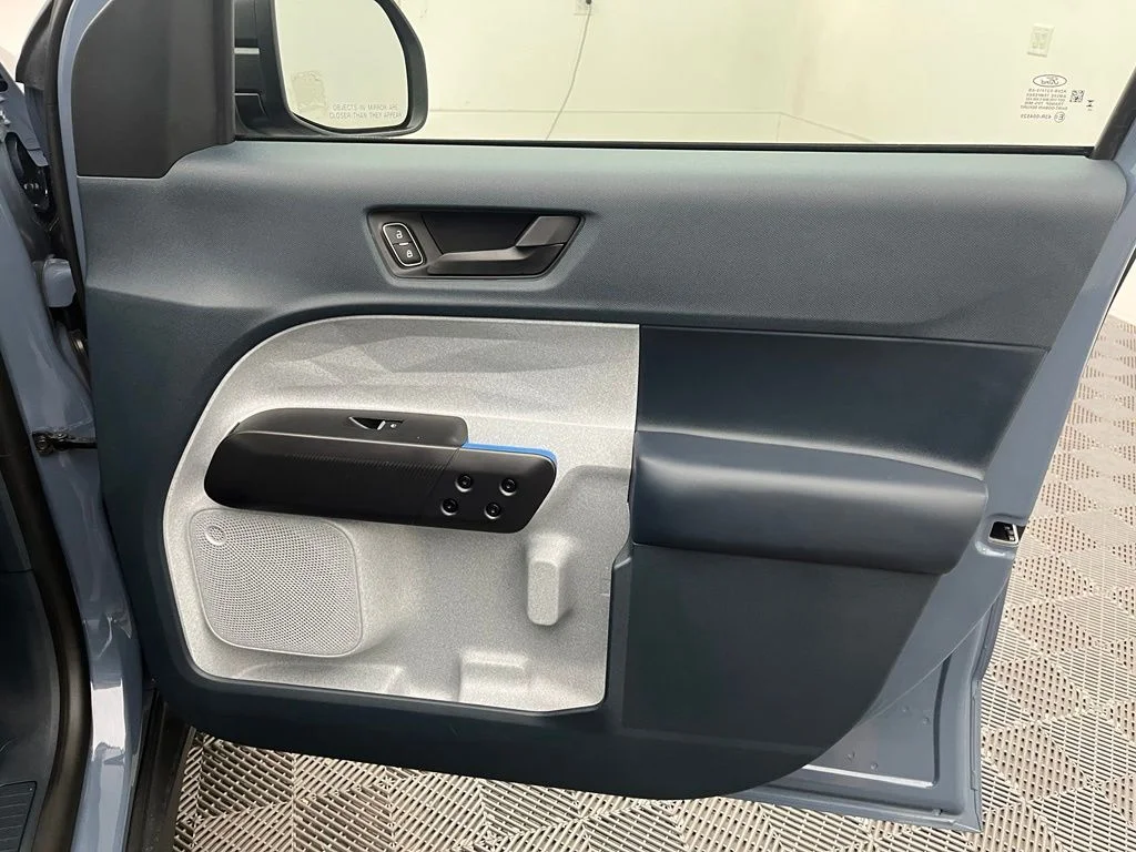 Used 2025 Gray Ford XLT image 29
