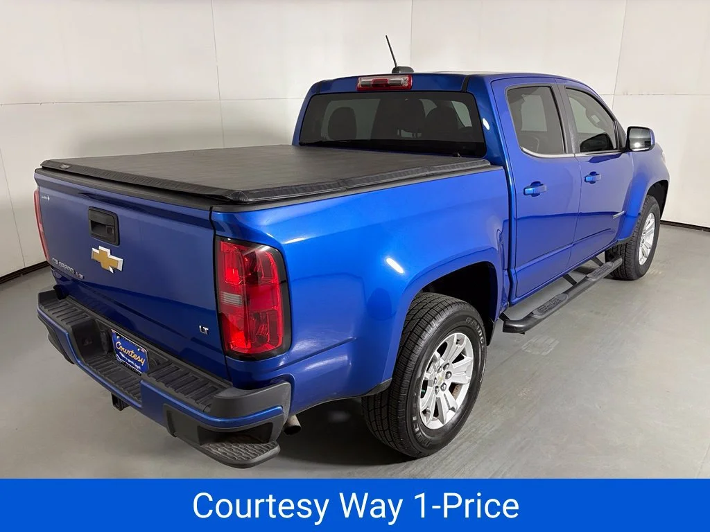 Used 2018 KINETIC BLUE METALLIC Chevrolet 2WD LT image 11