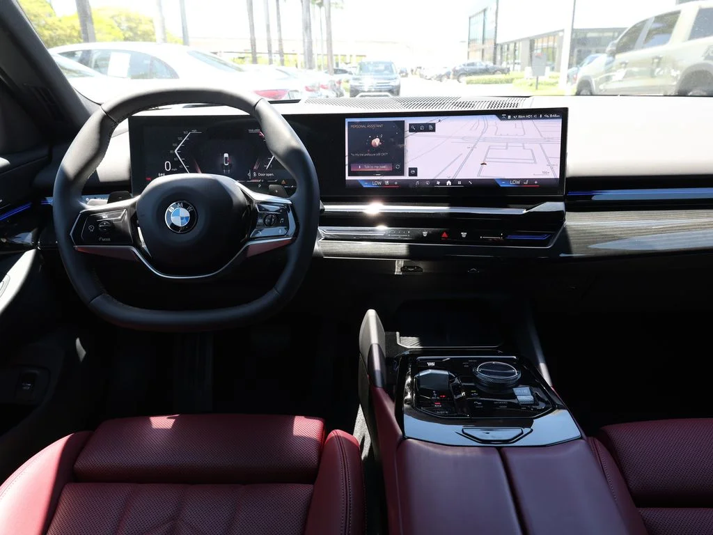 Used 2025 White BMW 530i image 25