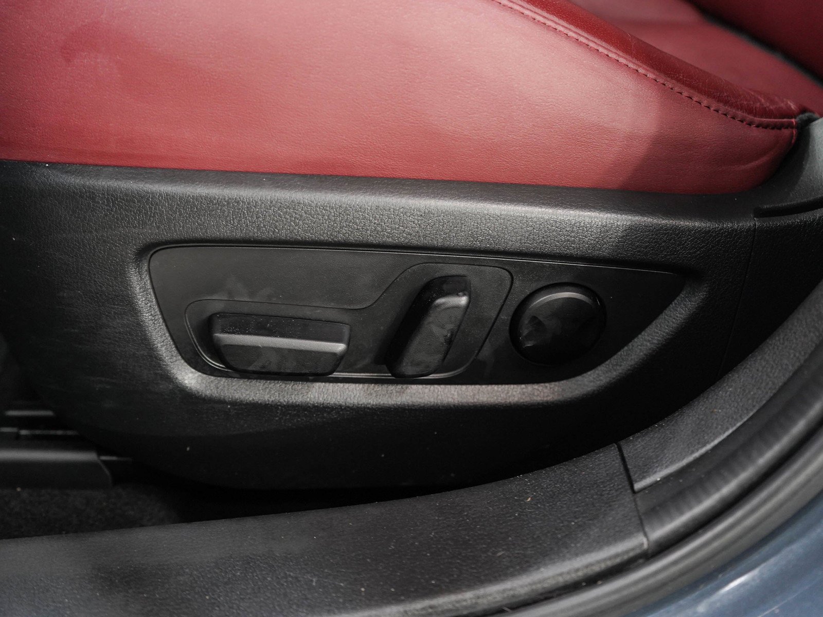 Used 2023 Polymetal Gray Metallic Mazda 2.5 S Carbon Edition image 30