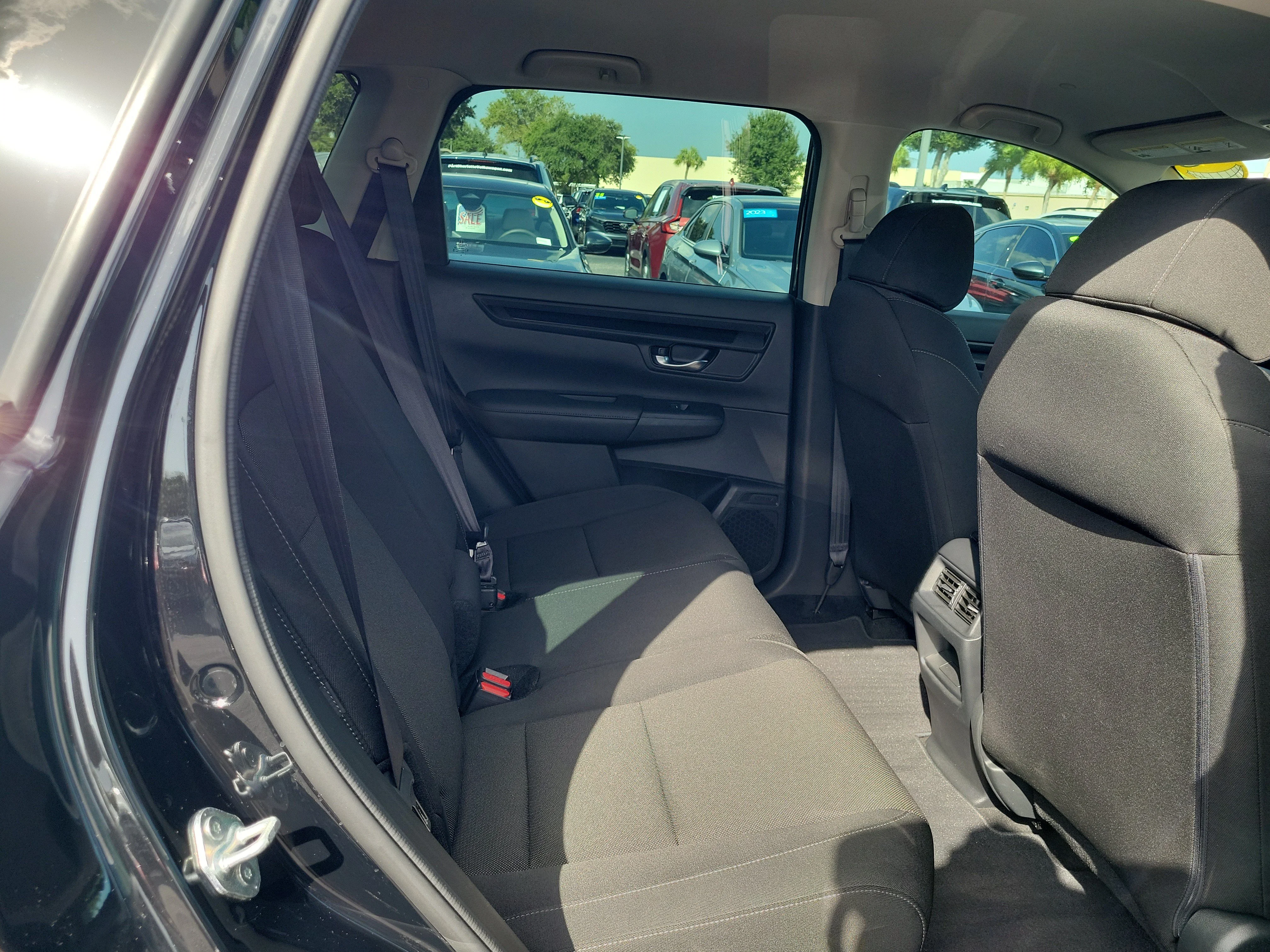 2024 Honda CR-V LX - Photo 9