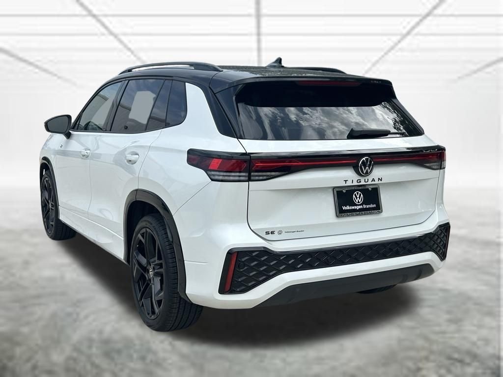 New 2026 White/off-white Volkswagen 2.0T SE R-Line Black image 3