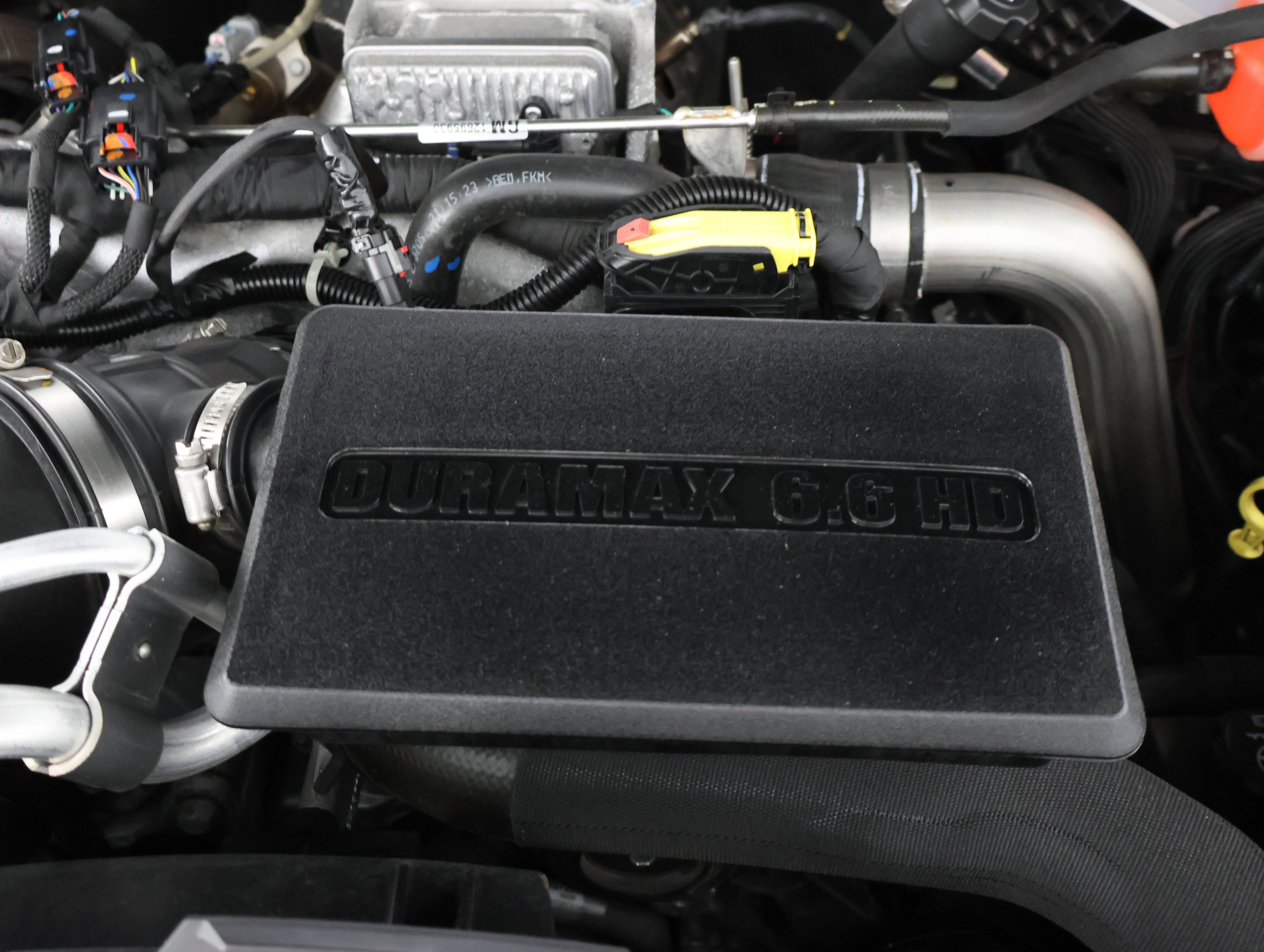 Used 2023 Pacific Blue Metallic GMC 4x4 Crew Cab SLE: CREW-SHORT-SLE-6.6L DIESEL-4WD-NEW TIRES-BACKUP CAM image 19