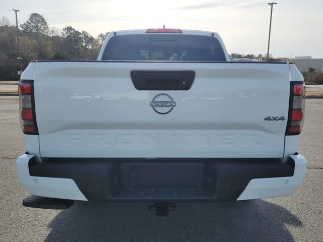 New 2026 Glacier White Nissan Crew Cab SV image 5