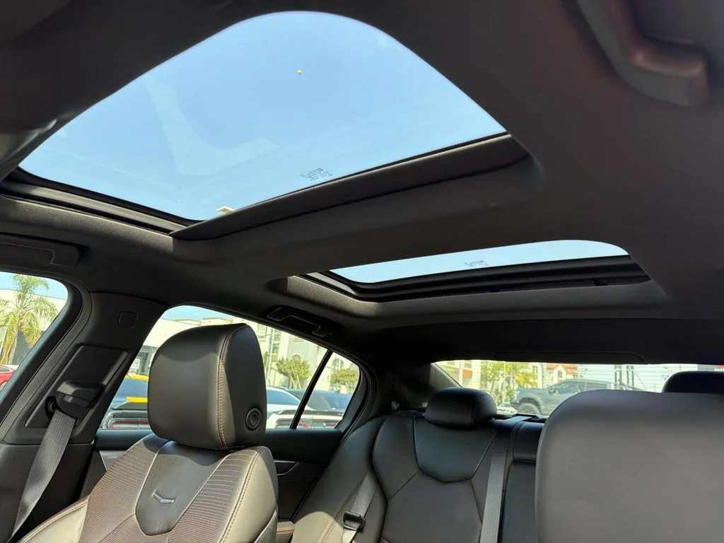 Used 2020 Royal Spice Metallic Cadillac V-Series image 21
