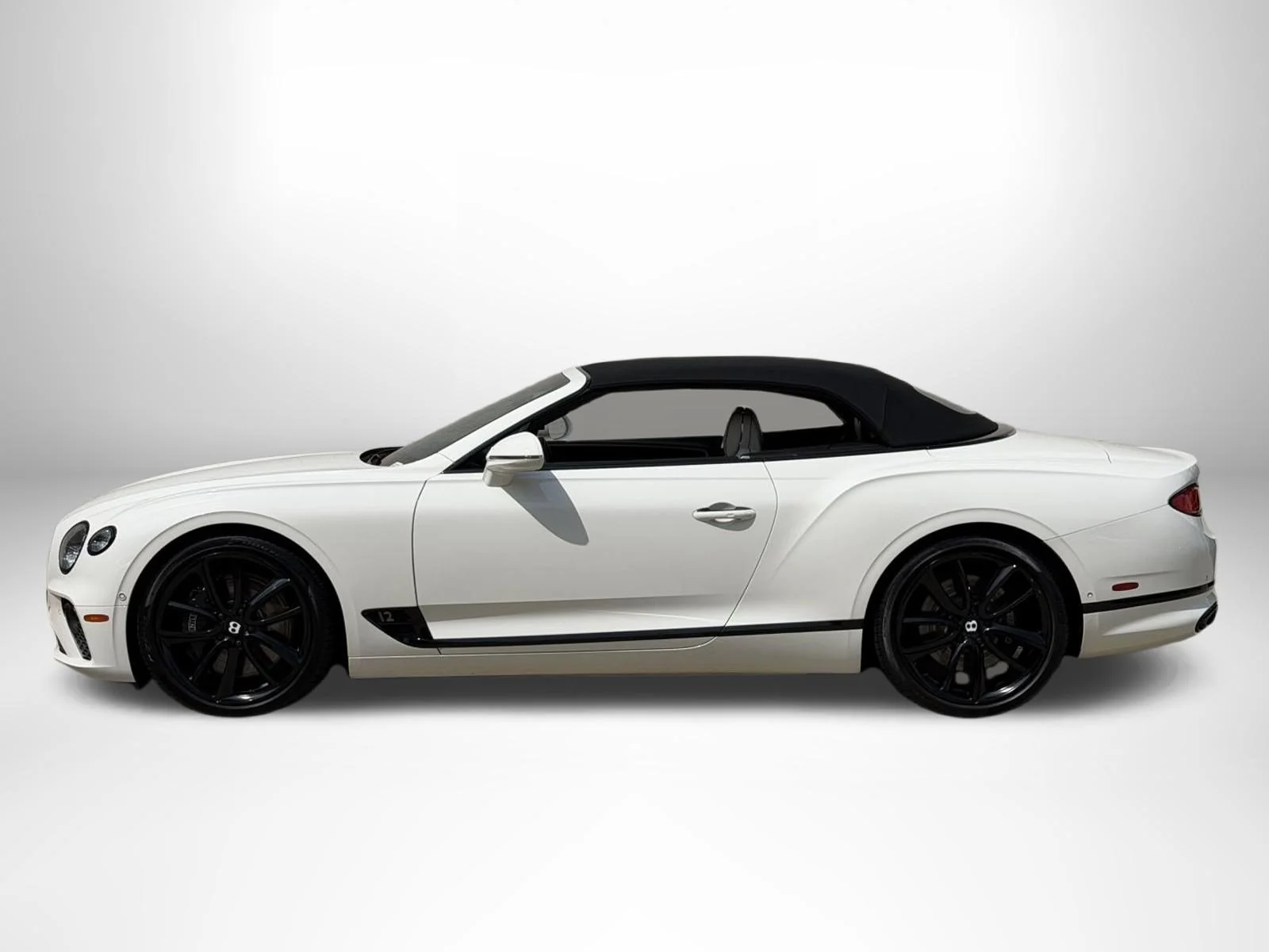 Used 2020 Glacier White Bentley  image 9