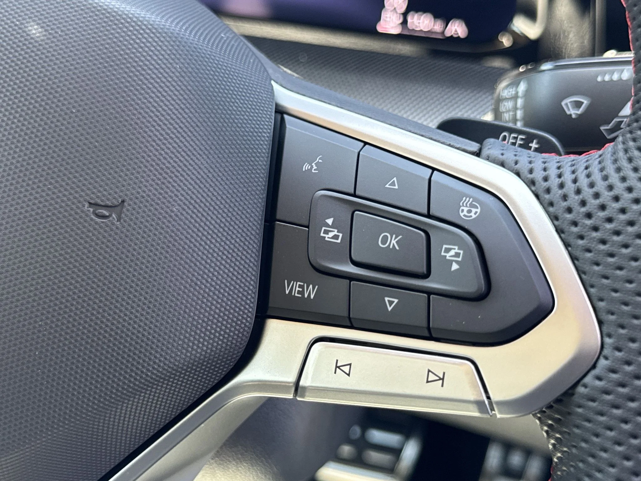 New 2026 Moonstone Gray Volkswagen SE image 20