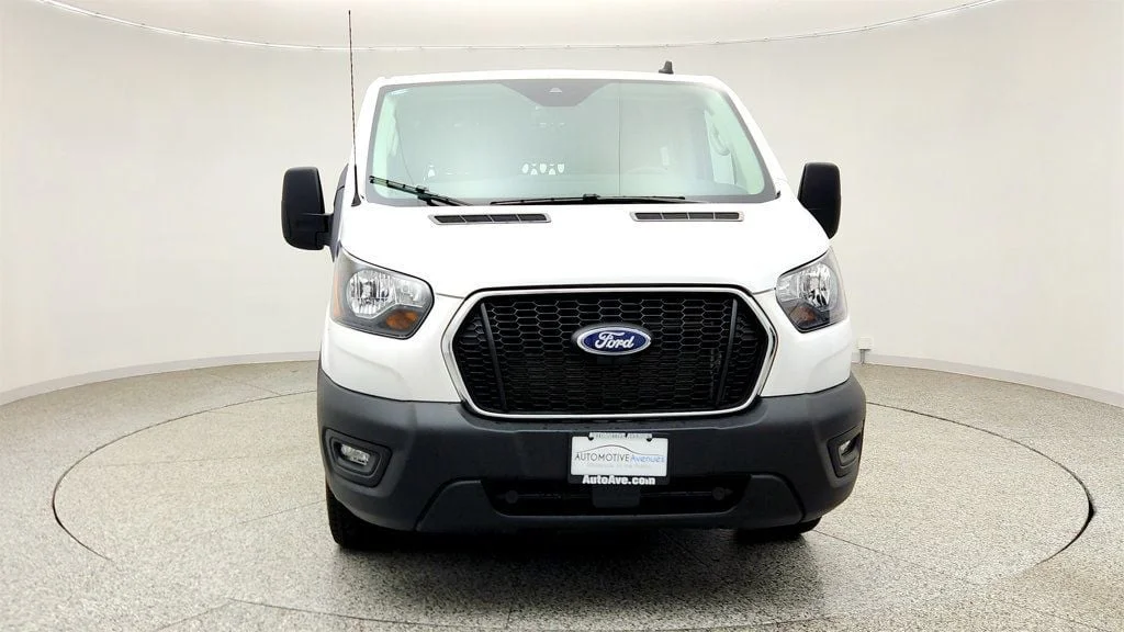 Used 2025 Oxford White Ford T-250 130"" Low Rf 9070 GVWR RWD image 2