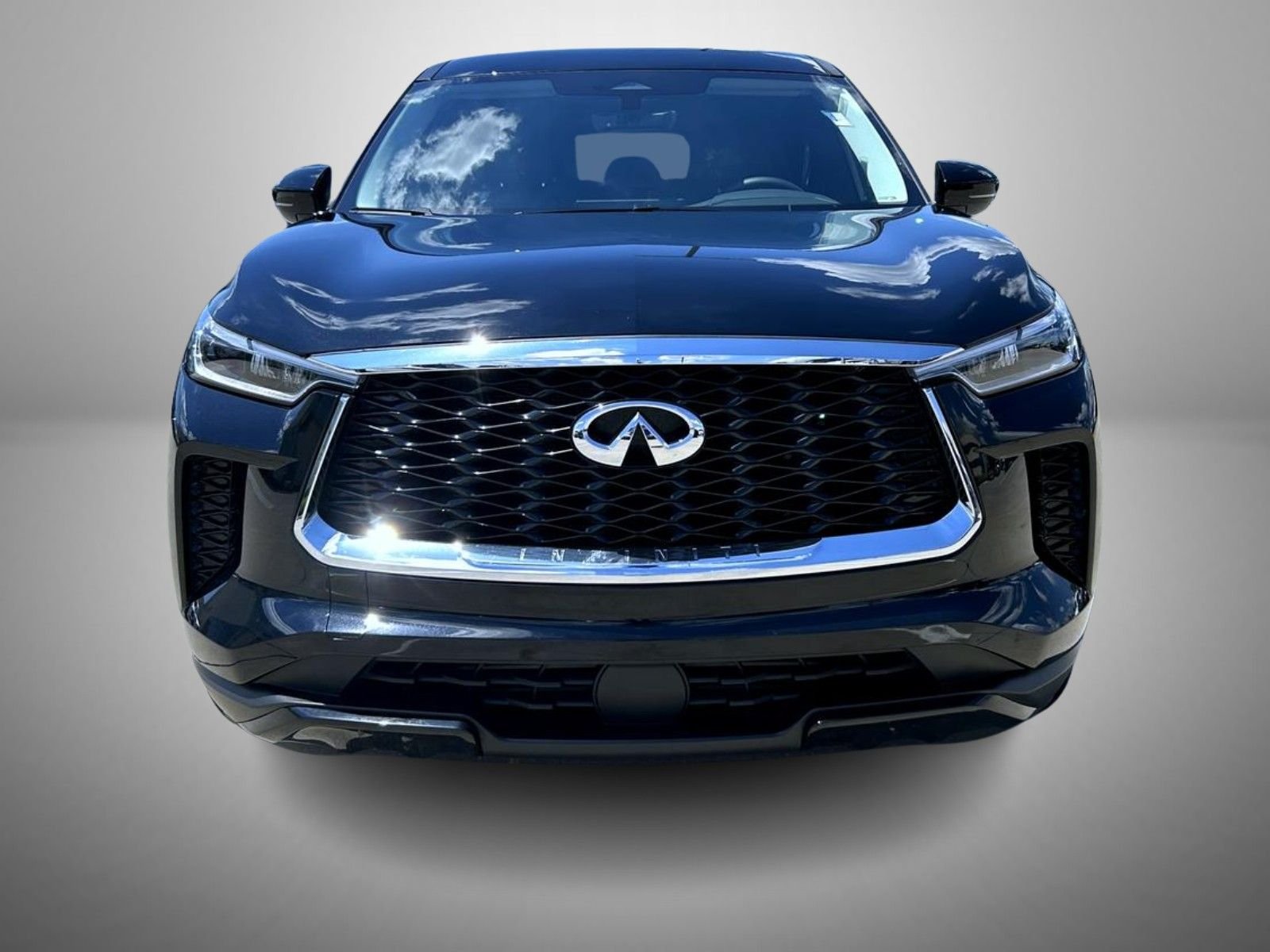 Used 2025 Black INFINITI PURE image 2