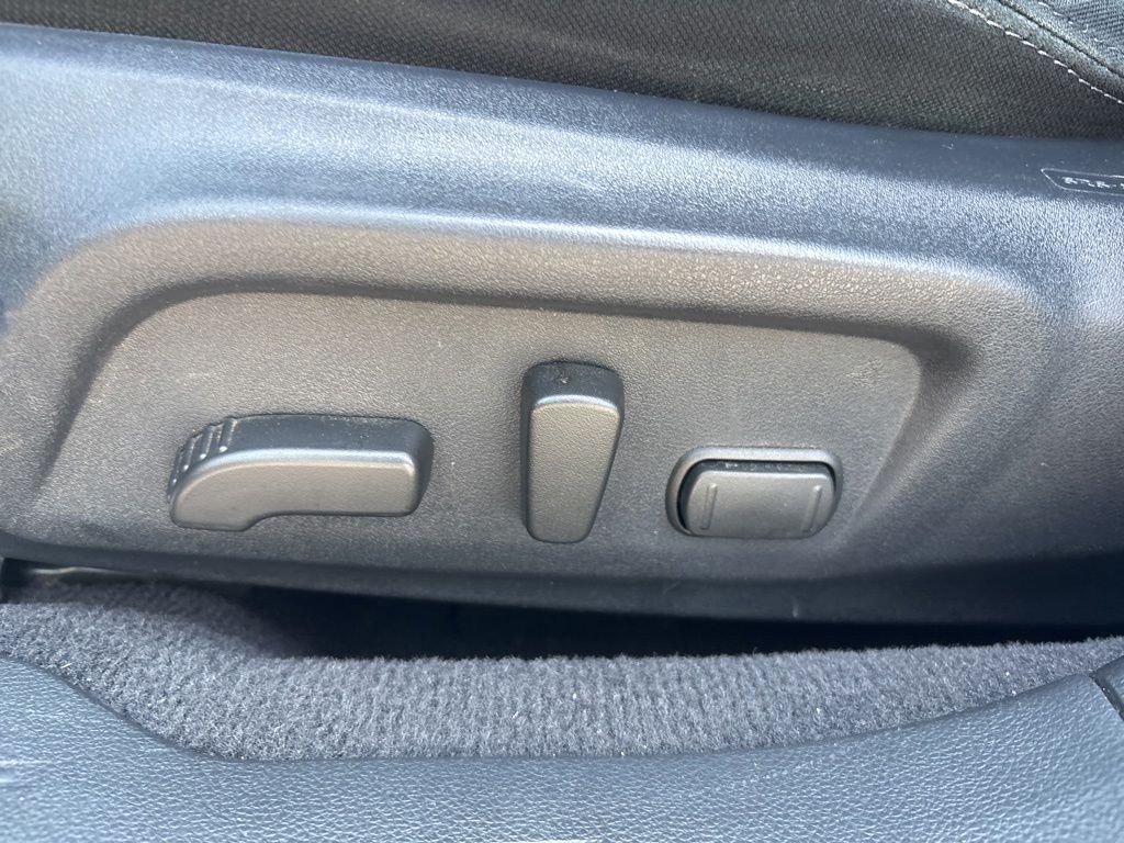 Used 2017 Gray Subaru 2.5i Premium image 19
