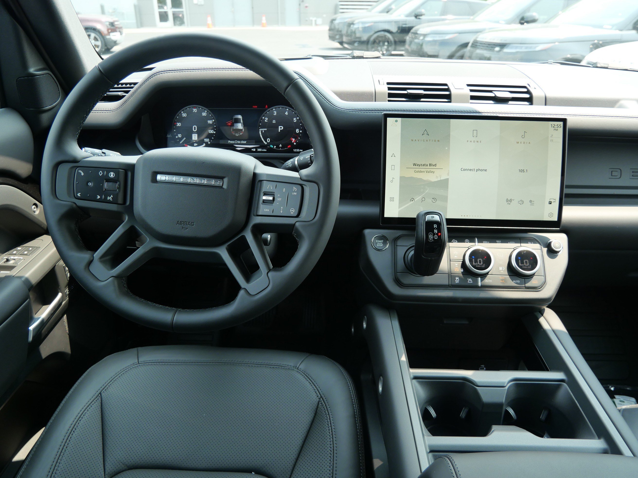 New 2026 Santorini Black Land Rover X-Dynamic SE image 9