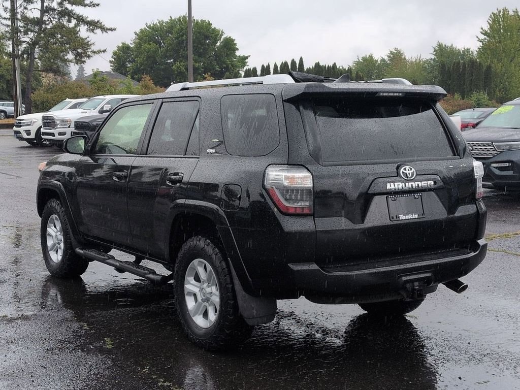 Used 2016 Midnight Black Metallic Toyota SR5 image 3