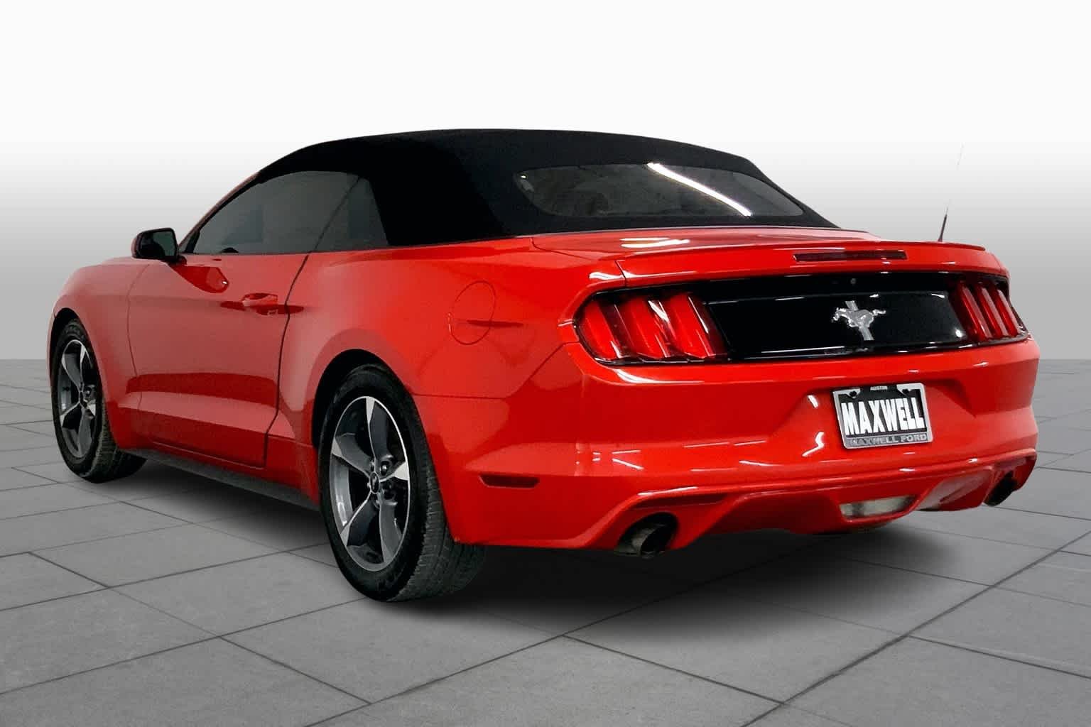 Used 2016 Race Red Ford V6 image 10