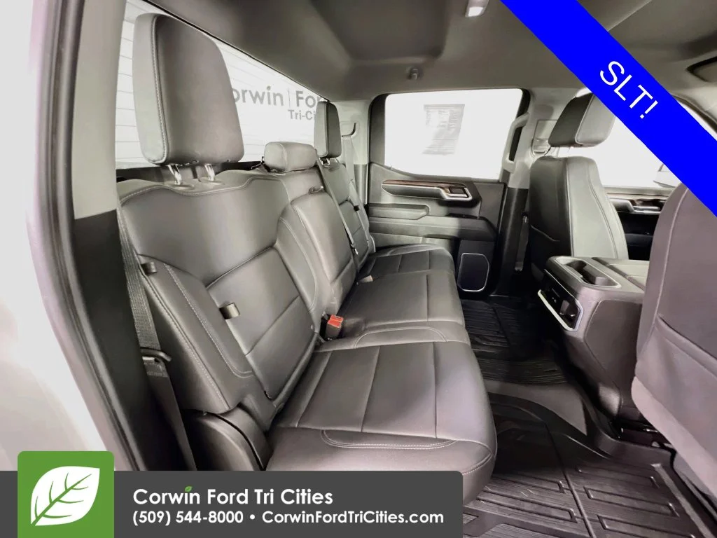 Used 2023 Summit White GMC SLT image 15