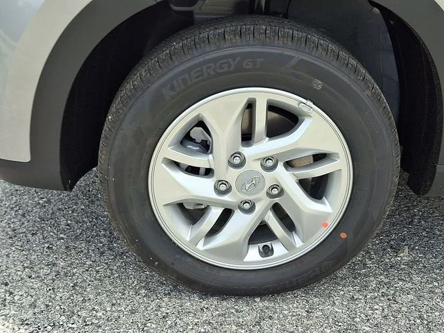New 2026 Silver Hyundai SE image 18
