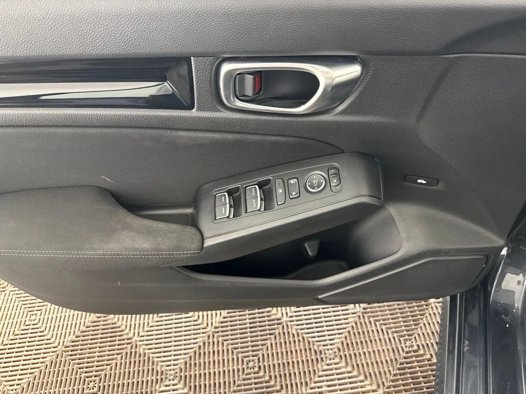 Certified Used 2024  Honda EX image 20