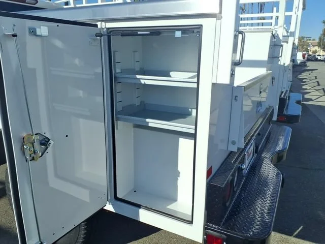 New 2026 Summit White GMC Pro image 32