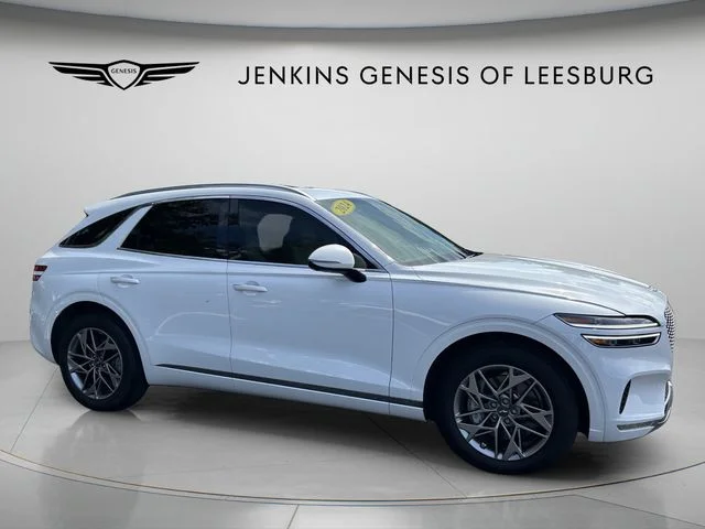 Used 2024 White Genesis 2.5T image 2