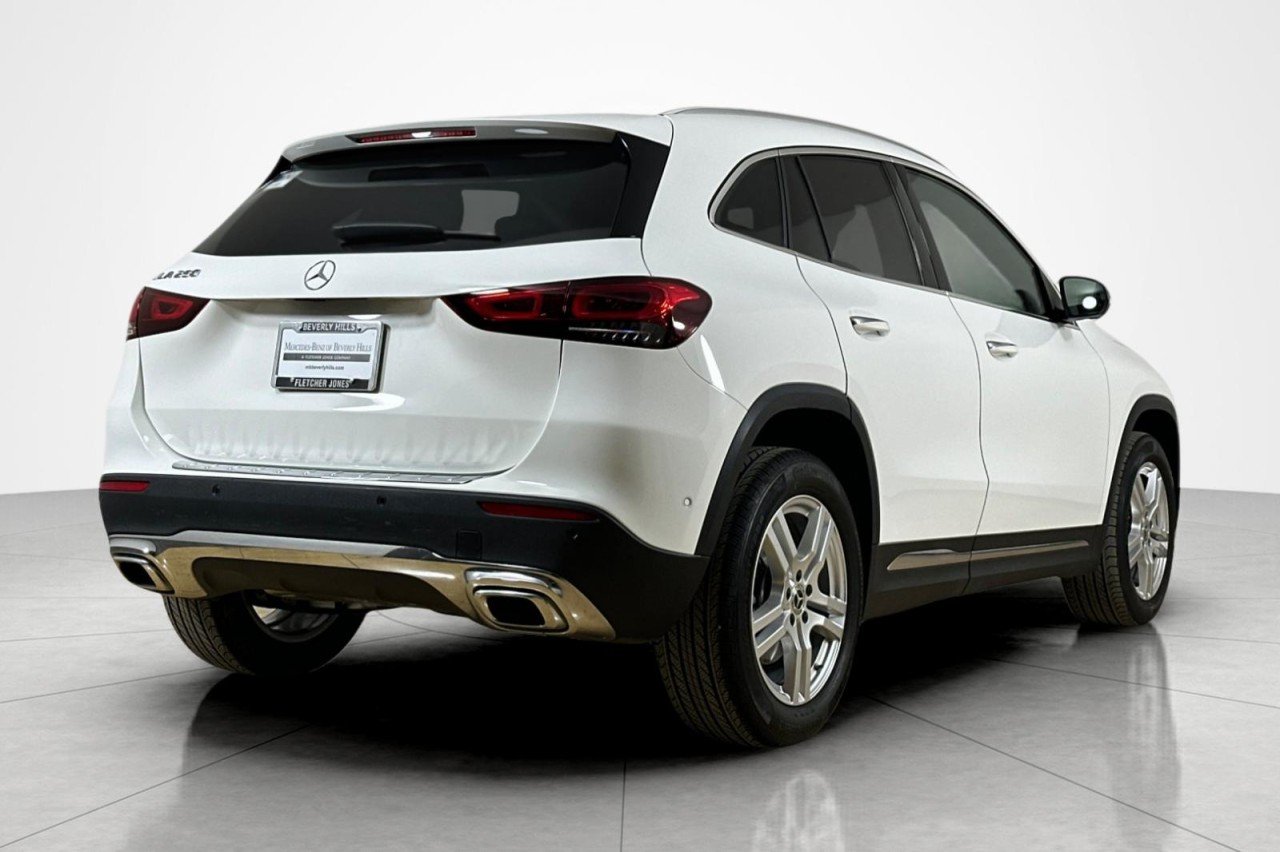 Used 2023 Polar White Mercedes-Benz GLA 250 image 5