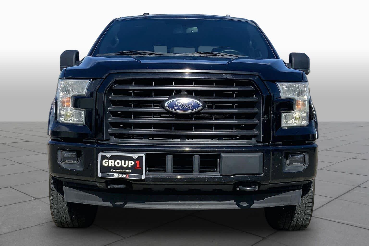 Used 2017 Shadow Black Ford XLT image 3