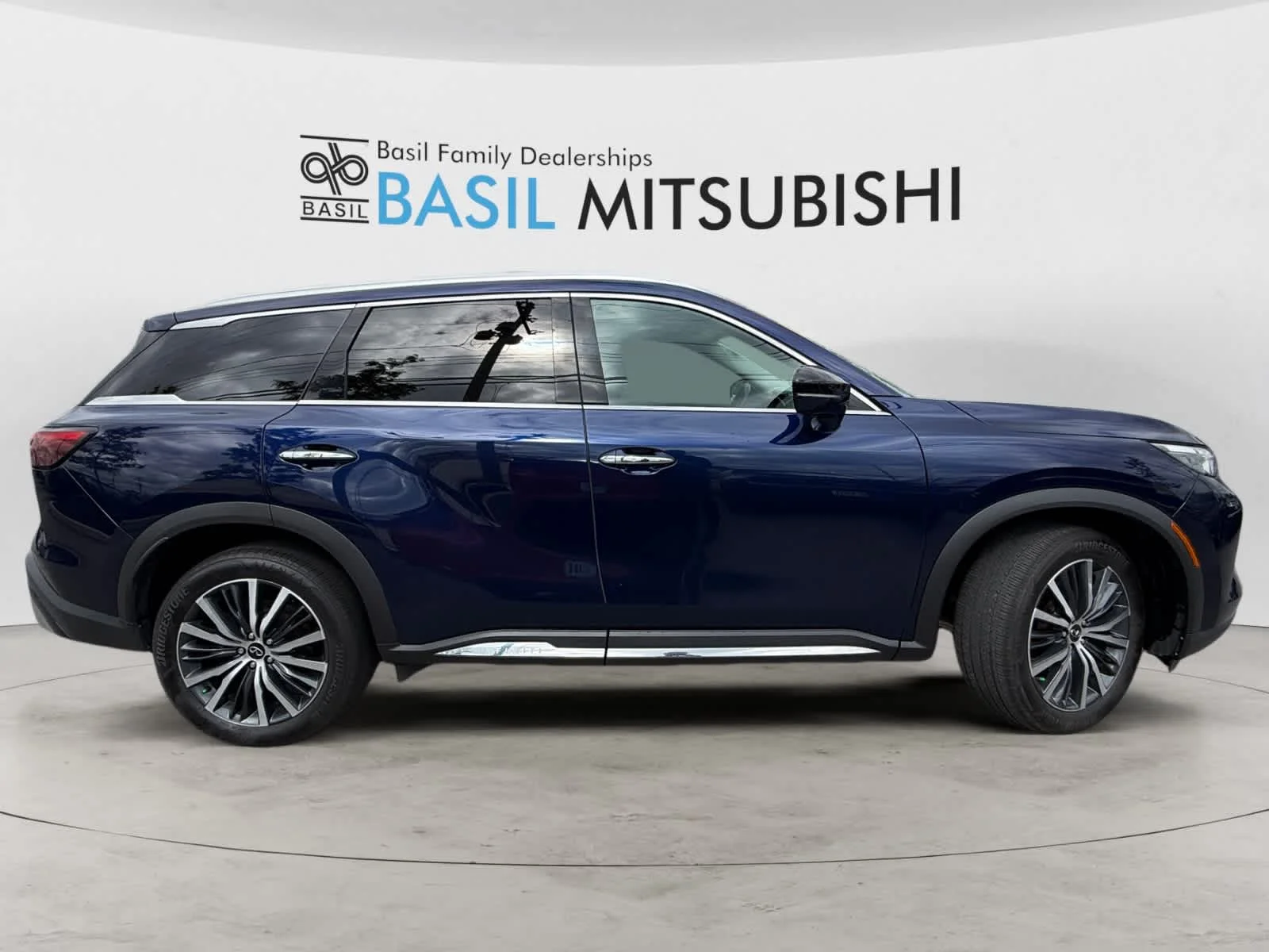 Used 2022 Grand Blue INFINITI SENSORY image 6