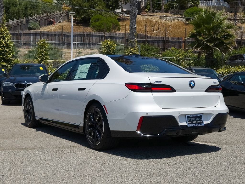New 2026 Mineral White Metallic BMW 750e xDrive image 17