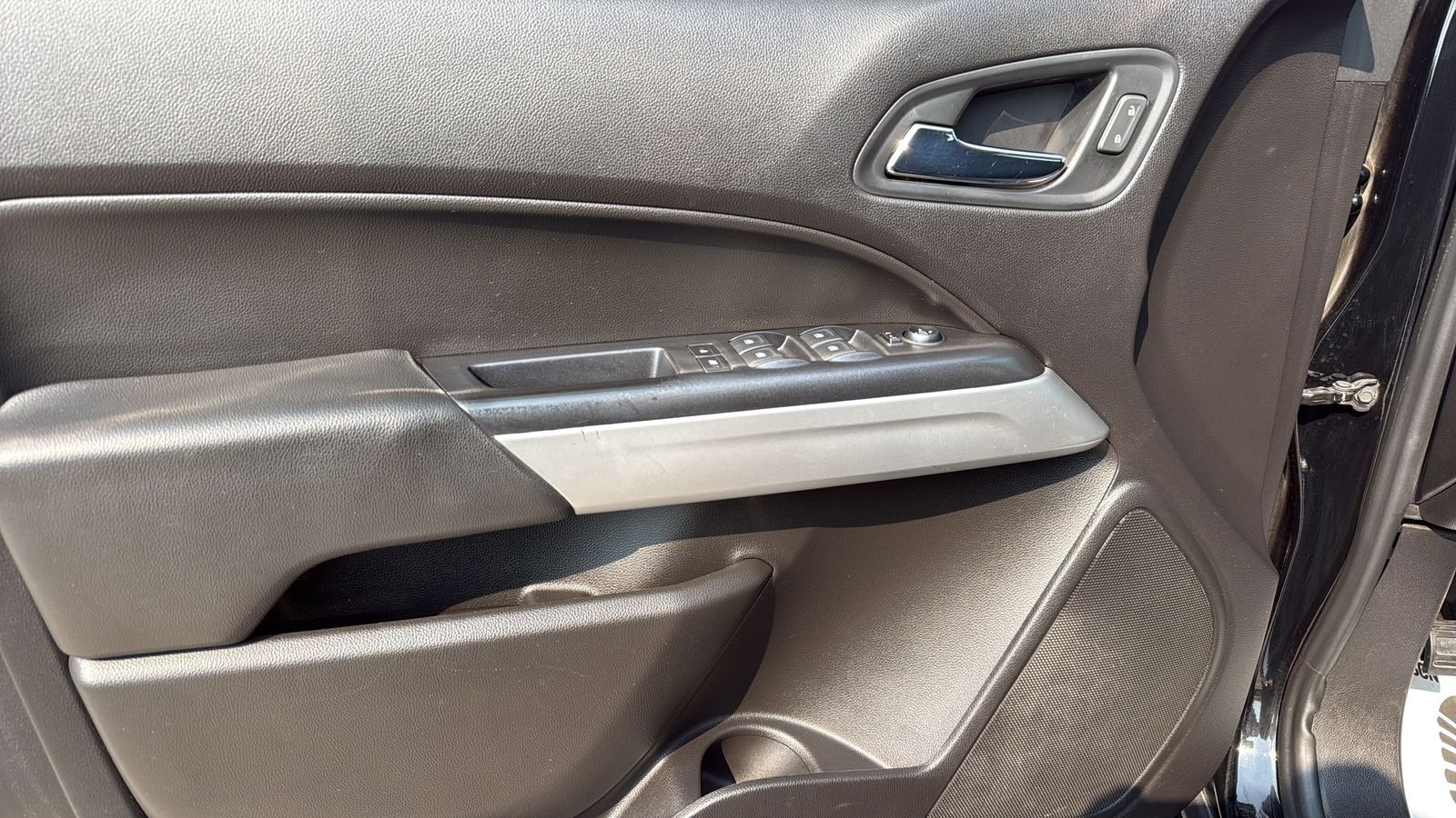 Used 2018 Black Chevrolet LT image 11