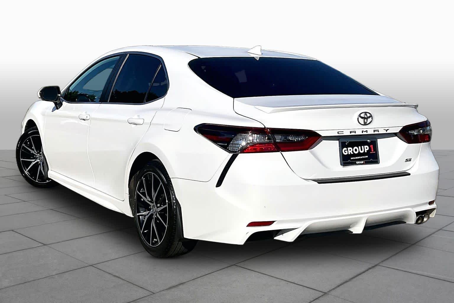 Used 2021 Super White Toyota SE image 12
