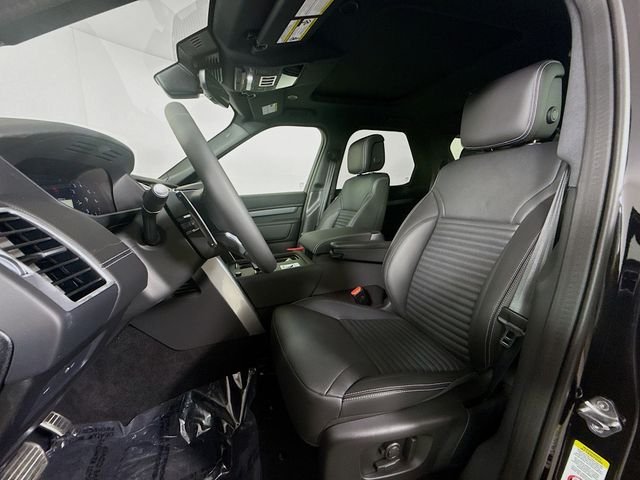 2026 Land Rover Discovery Dynamic SE - Photo 11