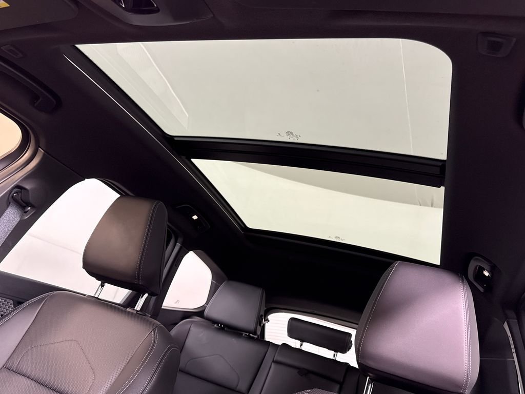 2025 BMW X1 28i - Photo 21