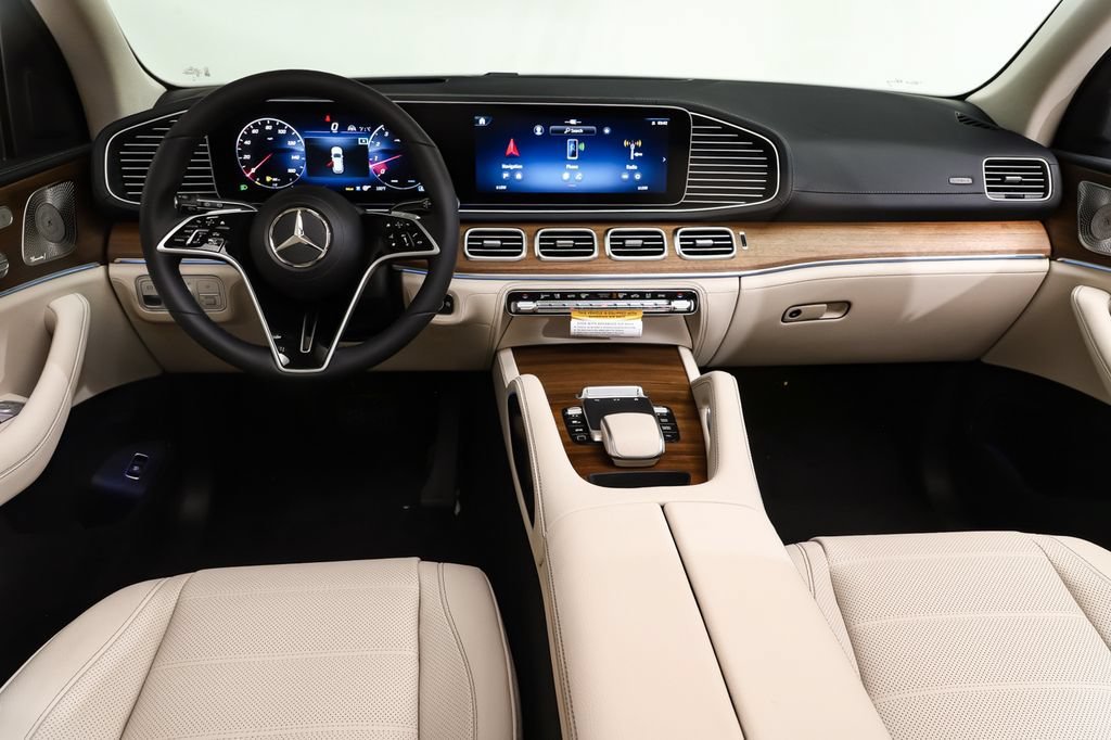 New 2026 MANUFAKTUR Moonlight White Metallic Mercedes-Benz GLE 350 image 24