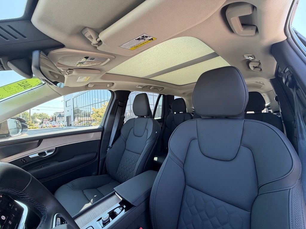 2026 Volvo XC90 Plus - Photo 9