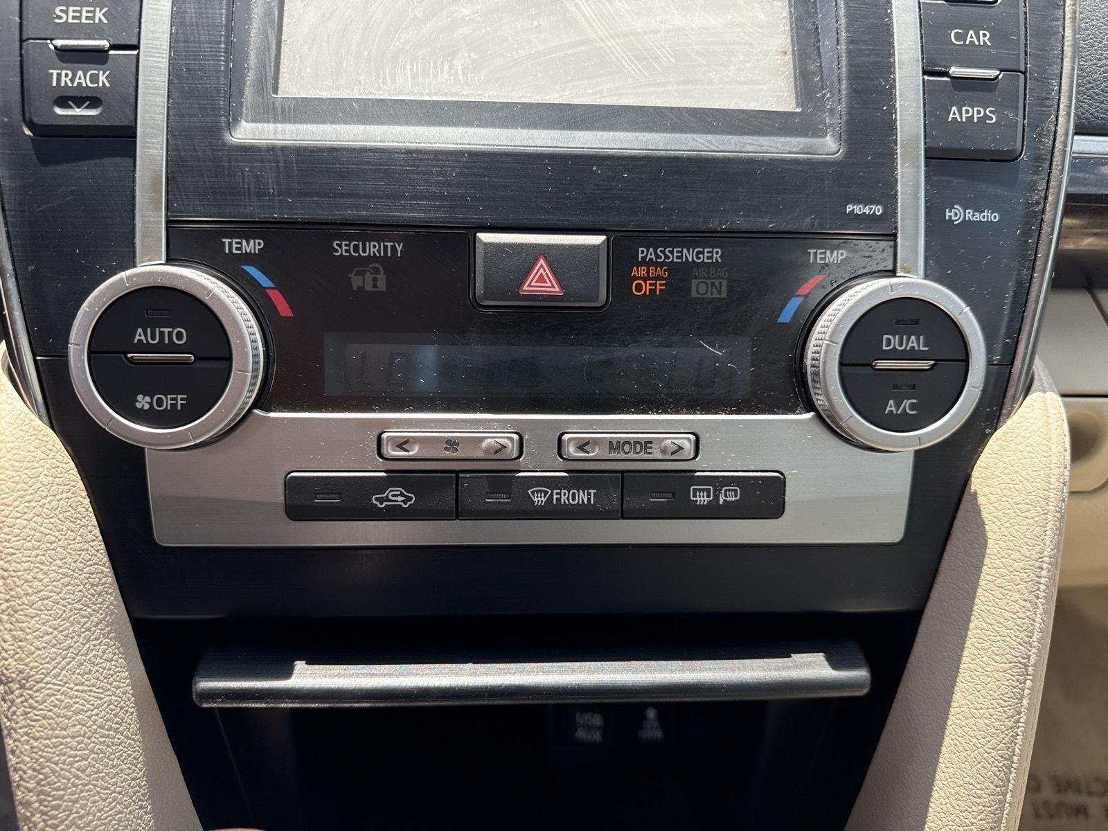 Used 2014 Barcelona Red Metallic Toyota XLE image 21