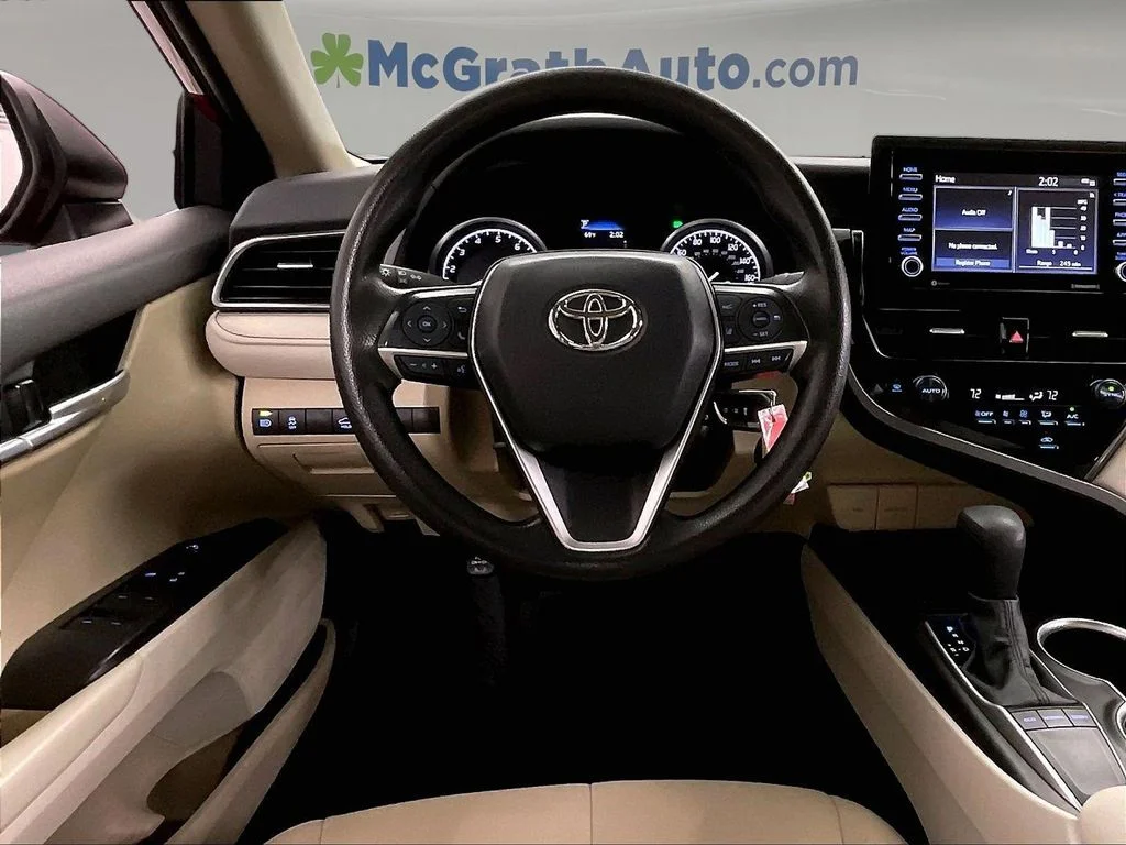 2024 Toyota Camry LE - Photo 7