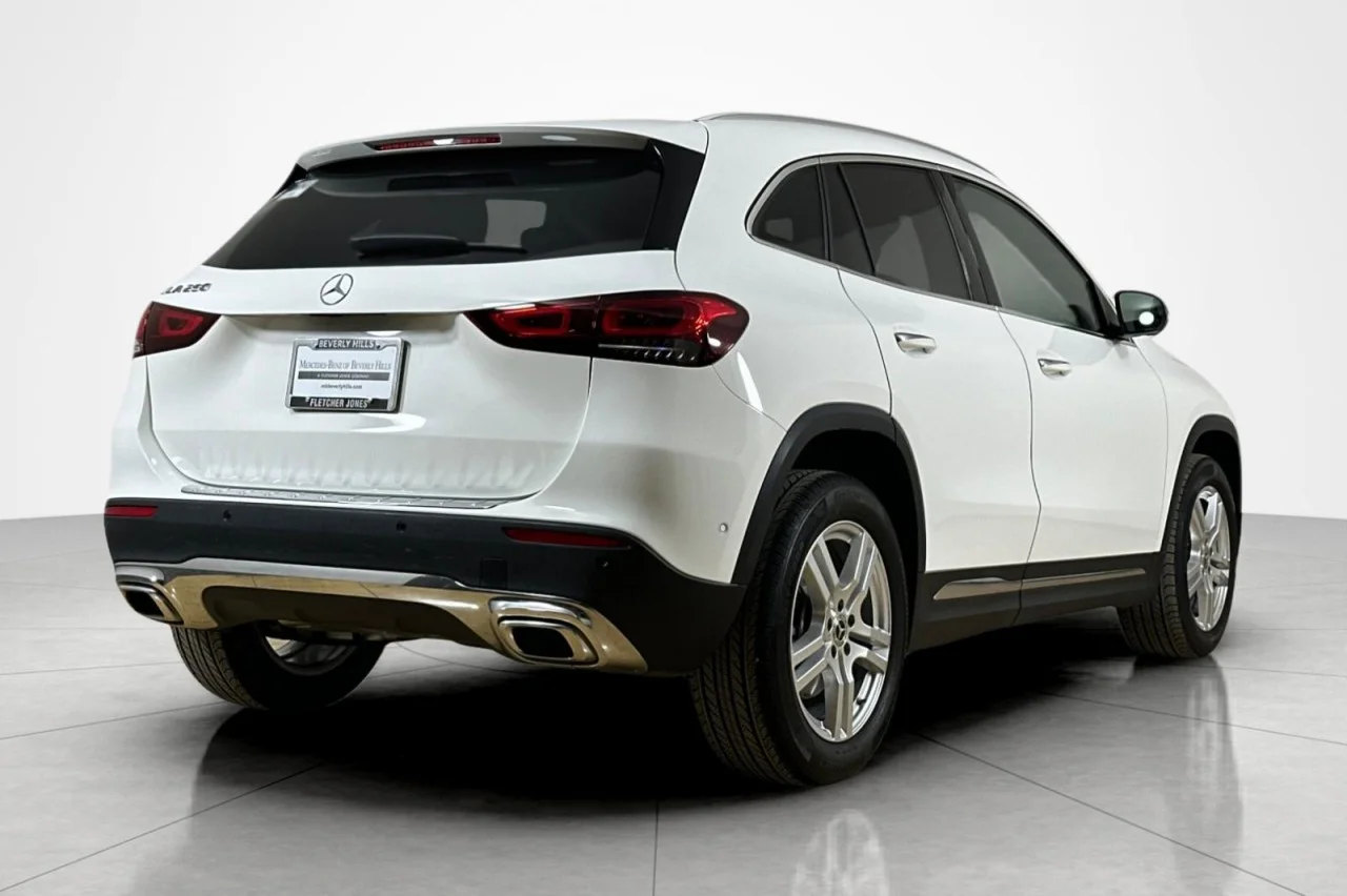 Used 2023 Polar White Mercedes-Benz GLA 250 image 5