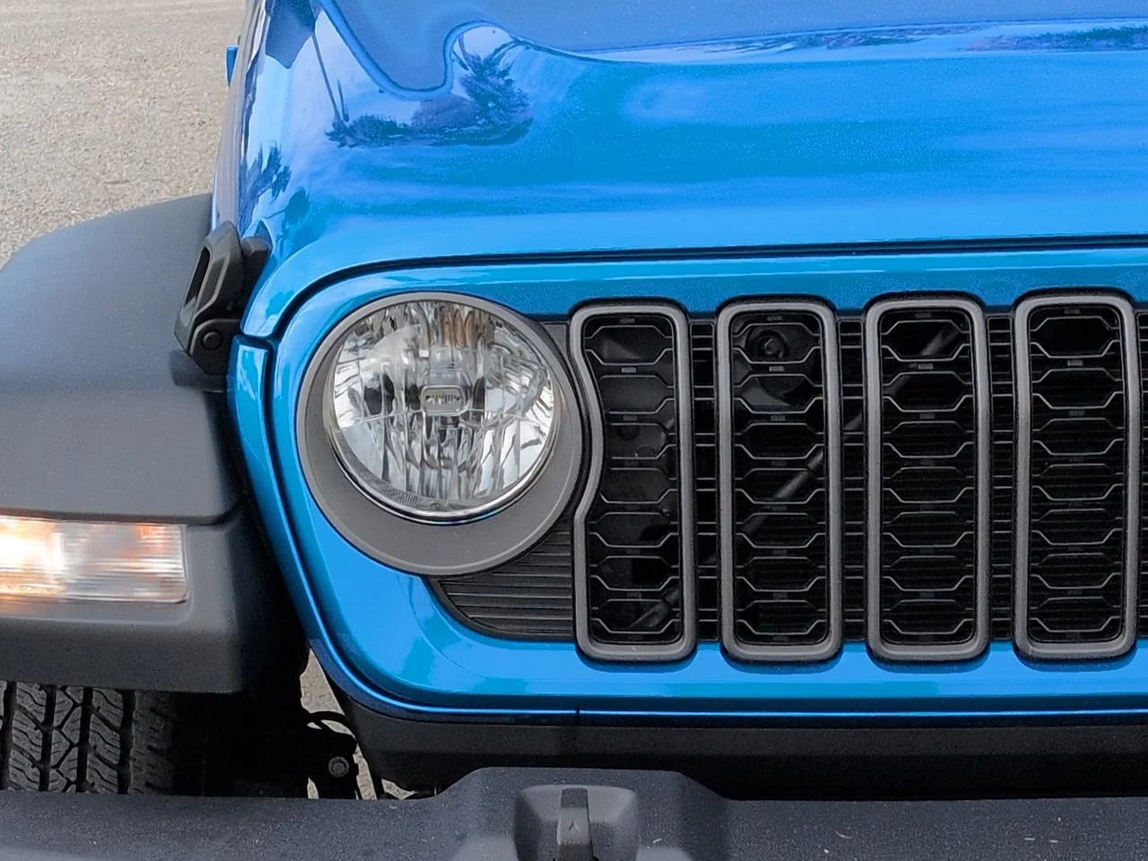 Certified Used 2026 Hydro Blue Pearlcoat Jeep Sport image 9