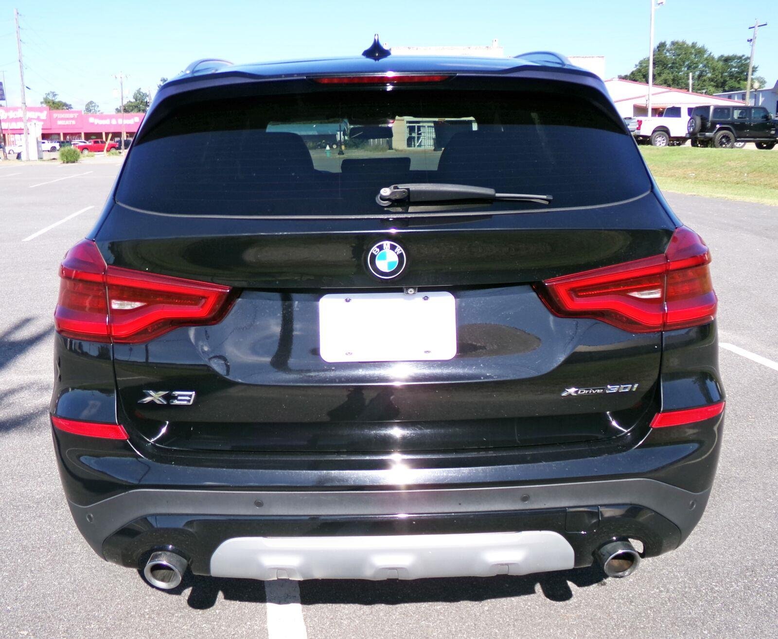 Used 2019 Jet Black BMW xDrive30i image 5