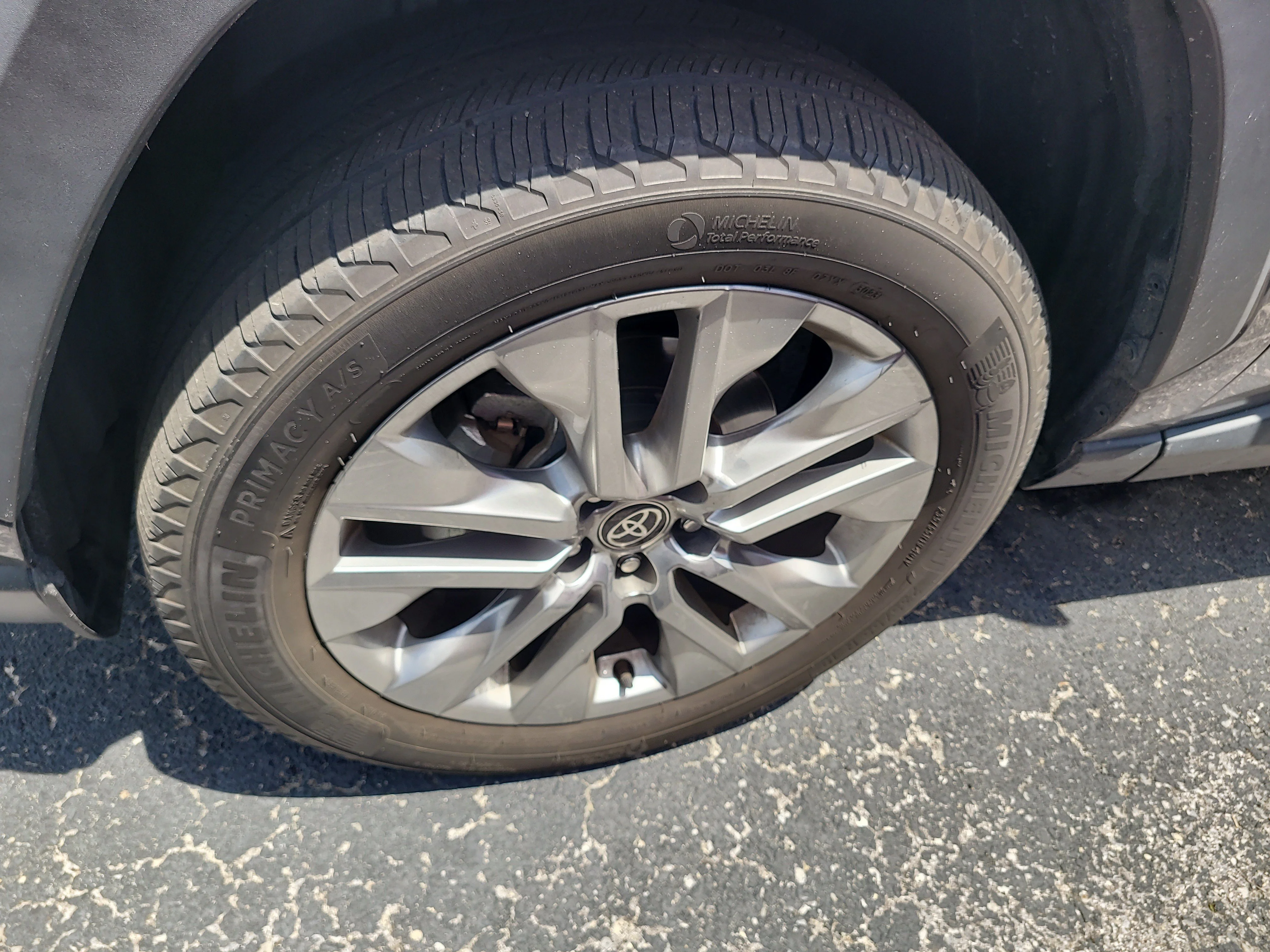 Used 2024 Magnetic Gray Metallic Toyota XLE Premium image 8