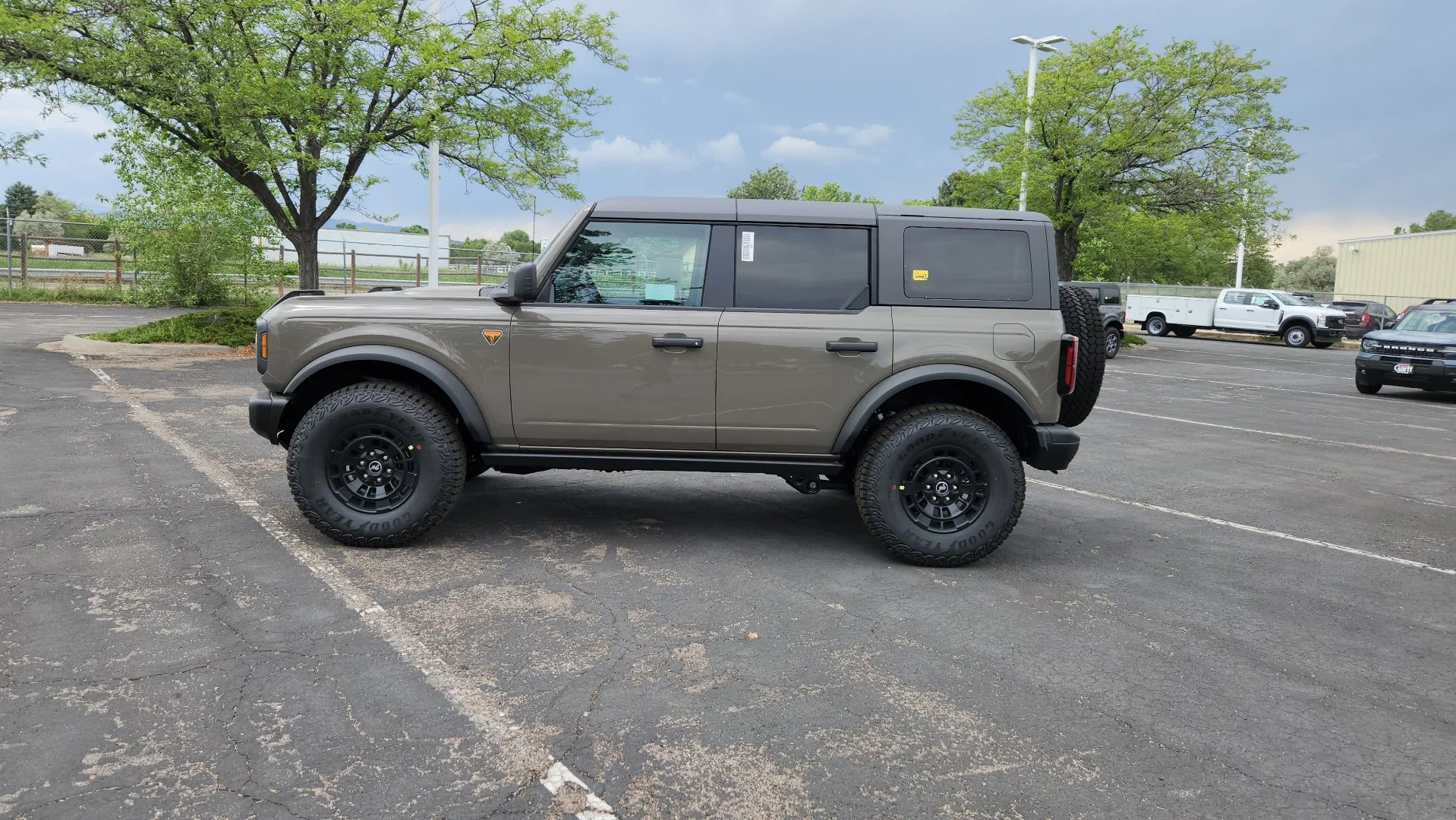 New 2026 Marsh Gray Ford Badlands image 6