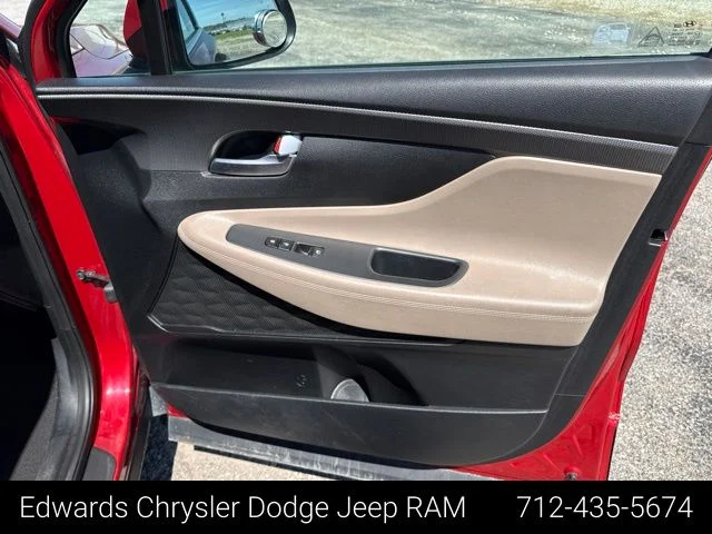 Used 2019 Red Hyundai SE image 32