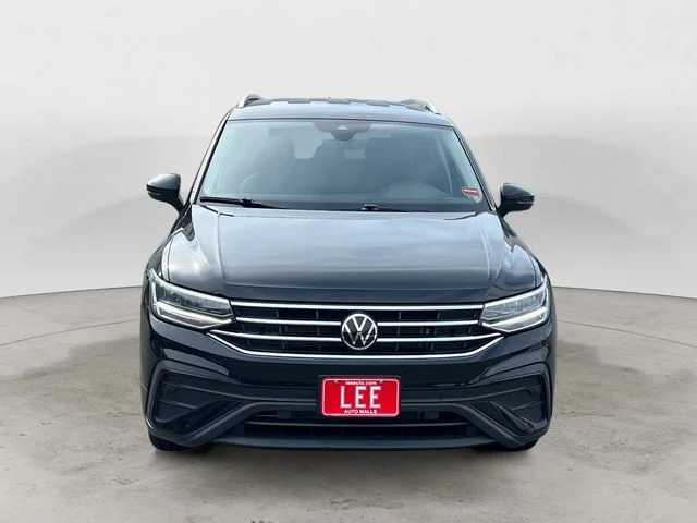 Used 2024 Silver Volkswagen 2.0T SE image 8