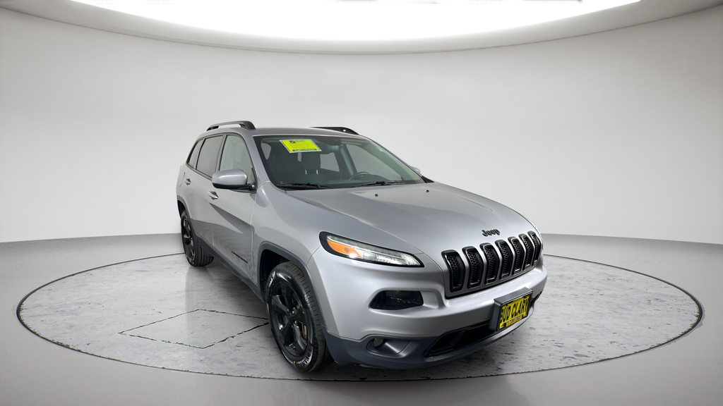 Used 2016 Billet Silver Metallic Jeep Latitude image 1